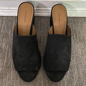Size 8: Black Mules